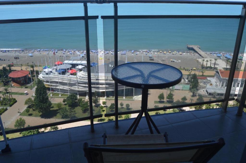 Orbi Luxury Apartments Batumi Eksteriør billede